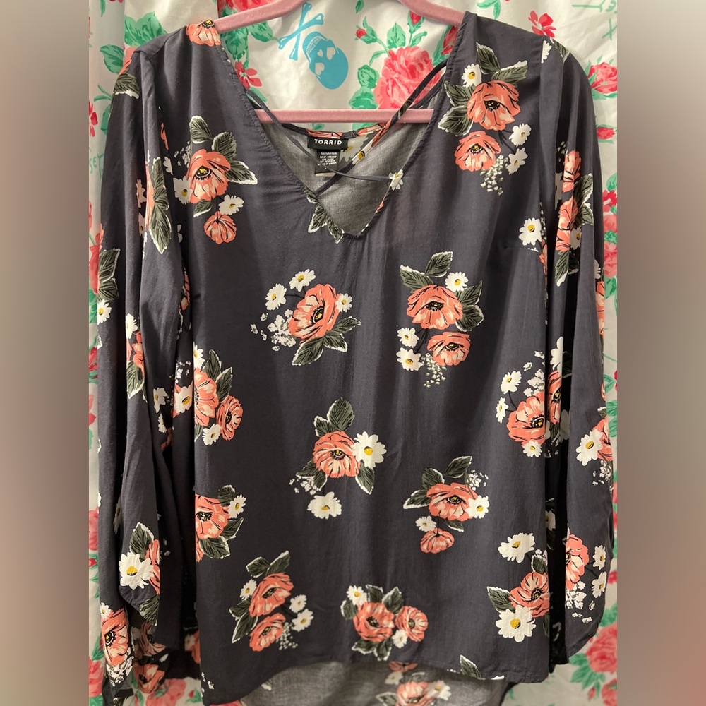 Torrid plus size boho floral top - new no tags